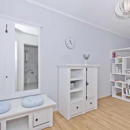 Haus Strandeck: Sellin Beachside With Ahoi Access * Goehren (Ruegen)
