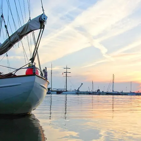 Haus Strandeck Ferienwohnung 19 Mit Sauna- Und Schwimmbadnutzung Im Ahoi Sellin *