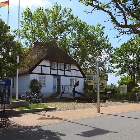 Haus Strandeck Ferienwohnung 19 Mit Sauna- Und Schwimmbadnutzung Im Ahoi Sellin * Goehren (Ruegen)