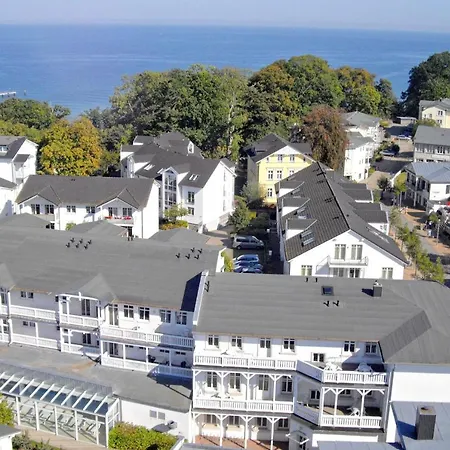 Apartment Haus Strandeck: Sellin Beachside With Ahoi Access Goehren (Ruegen)